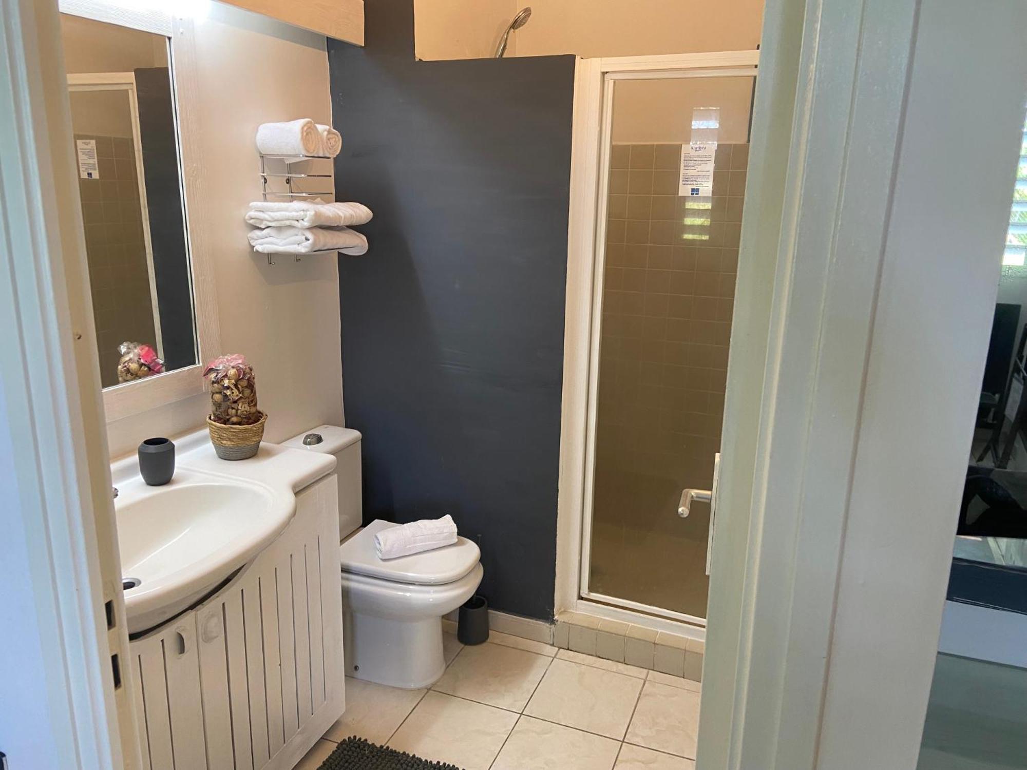 Apartament Le 63* La Trinité Zewnętrze zdjęcie
