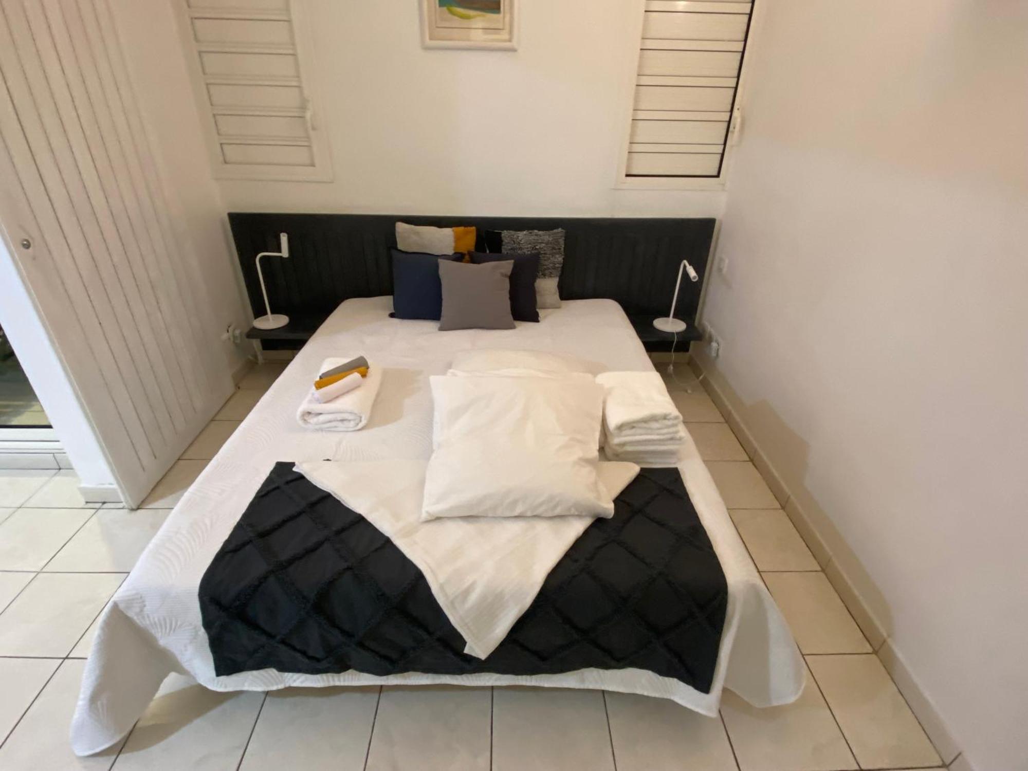 Apartament Le 63* La Trinité Zewnętrze zdjęcie